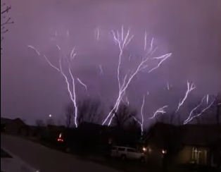 upward lightning by StoryfulNews